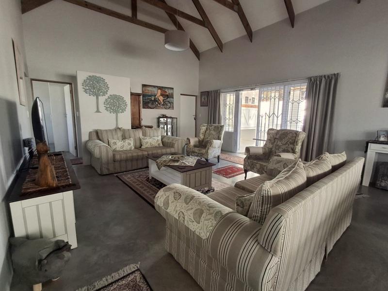 3 Bedroom Property for Sale in Britannia Bay Western Cape